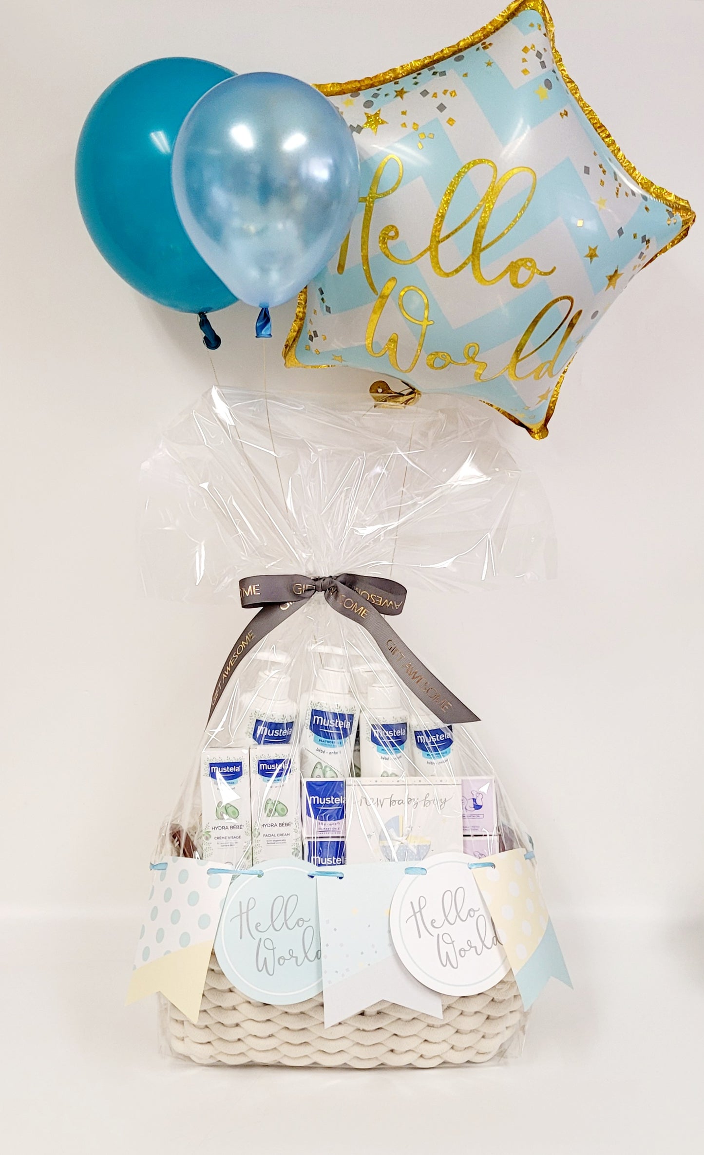 Mustela Baby Hamper with Balloons
