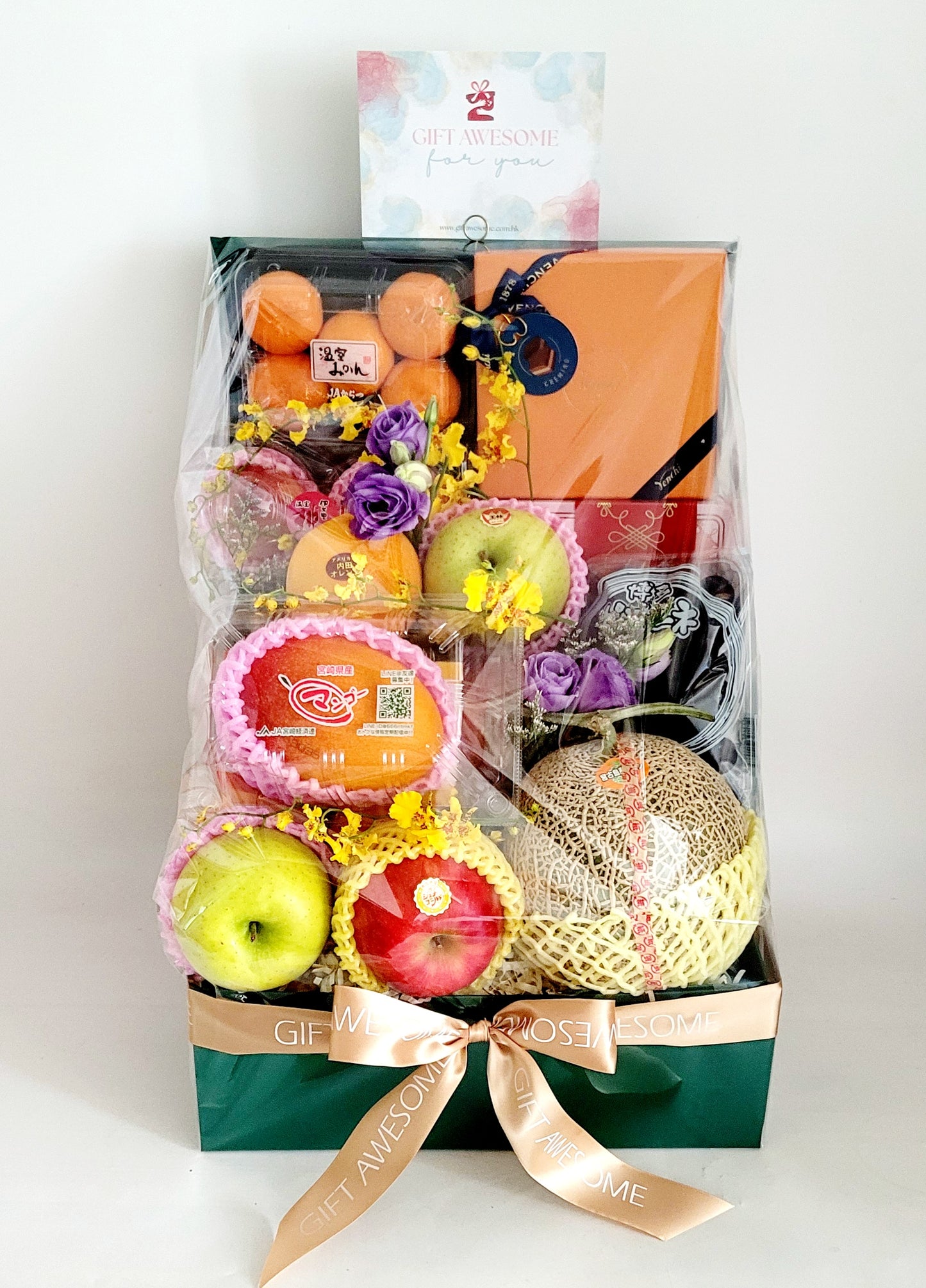 Grand Bloom Fruits & Gourmet Hamper