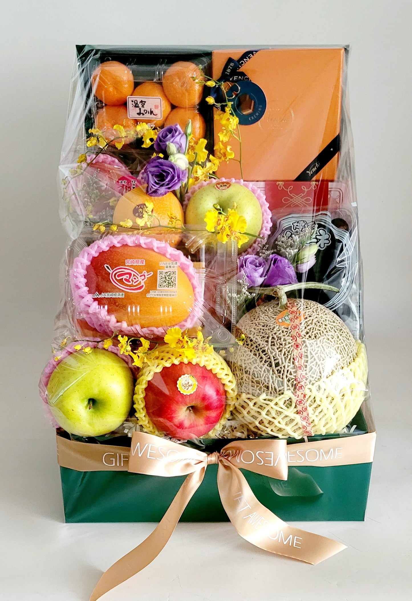 Grand Bloom Fruits & Gourmet Hamper