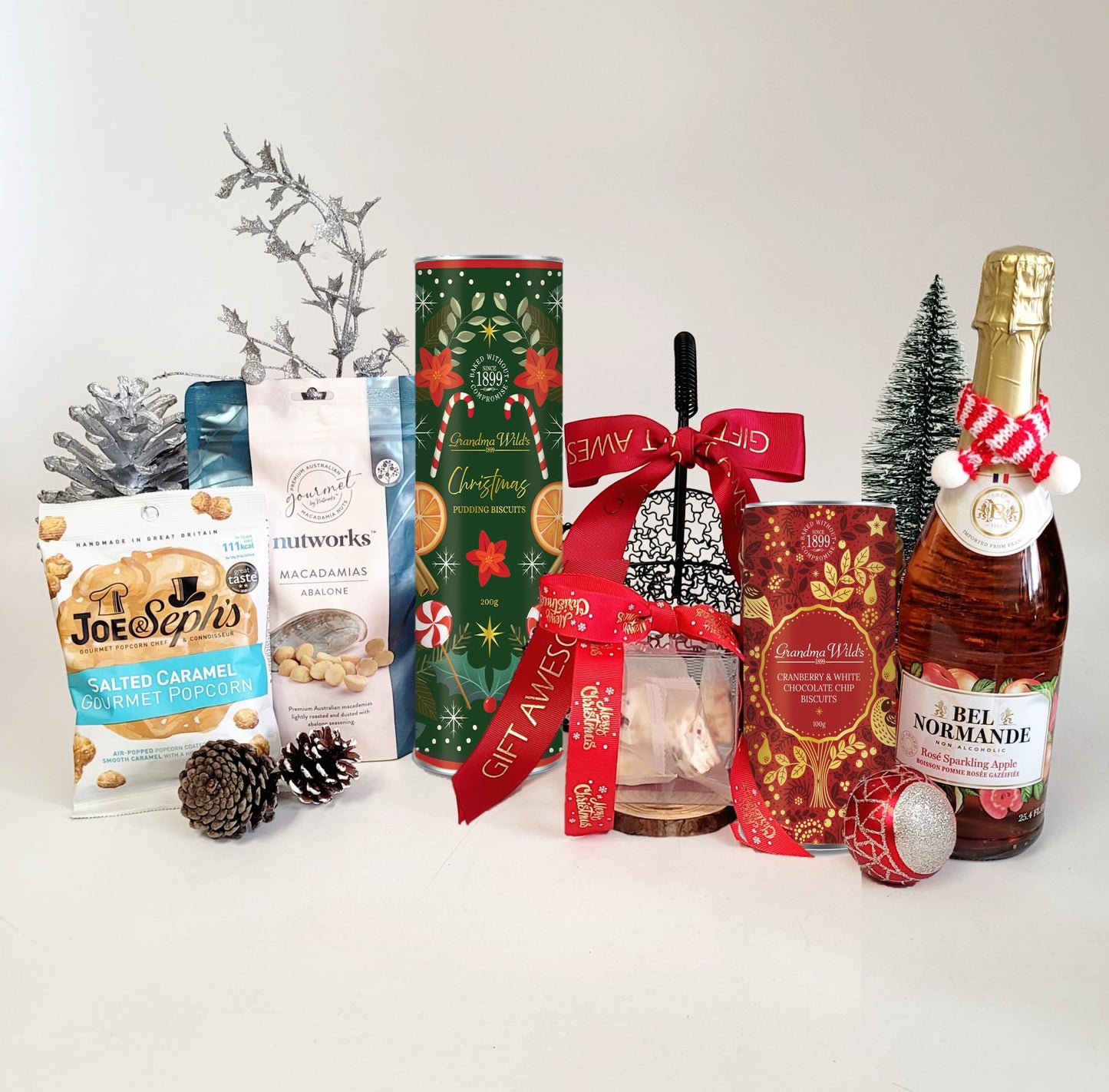 Merry Christmas Gift Basket with Juice