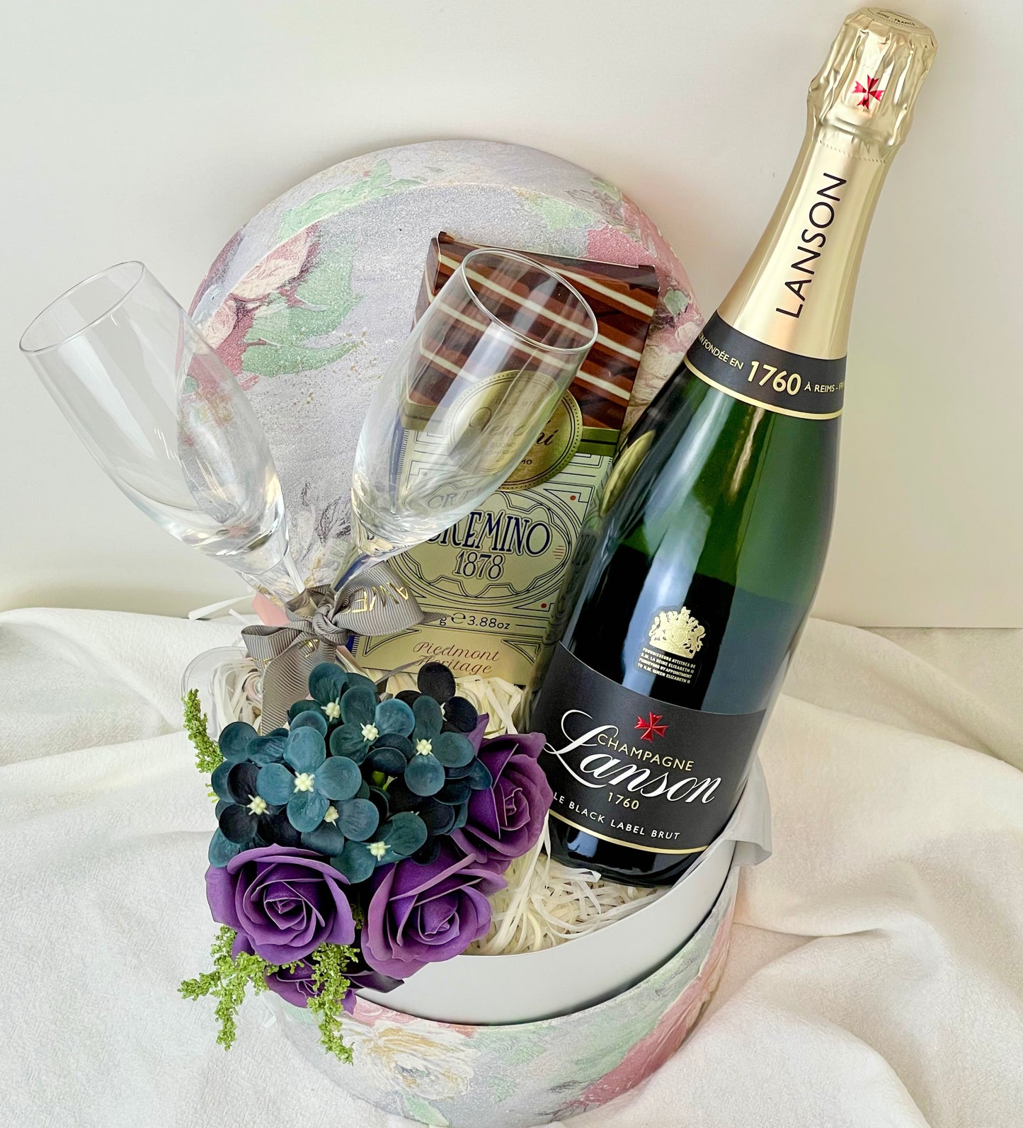 Purple Romance Champagne Set