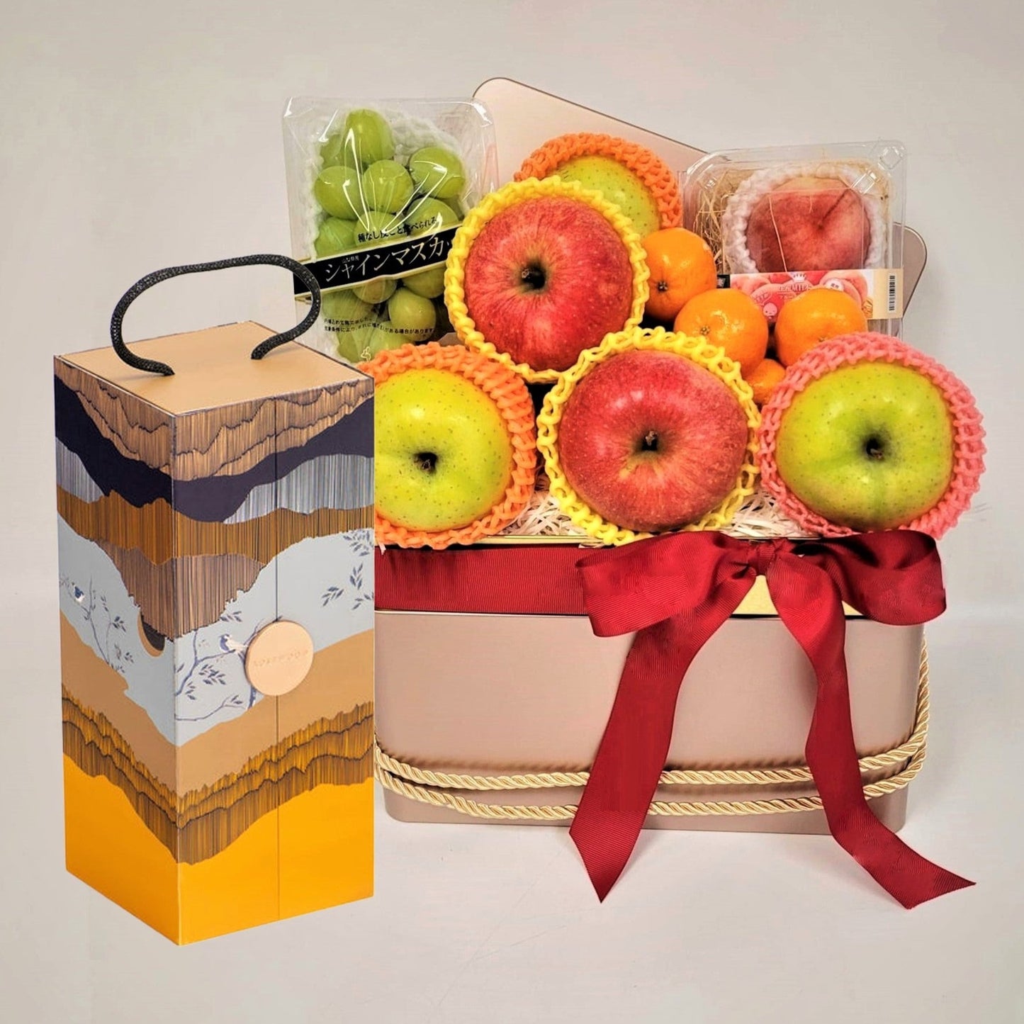 Gold Autumn Fruit Hamper with Rosewood Mooncakes