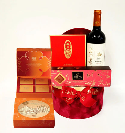 Burgundy Gold Mid Autumn Cova Mooncakes with Wine