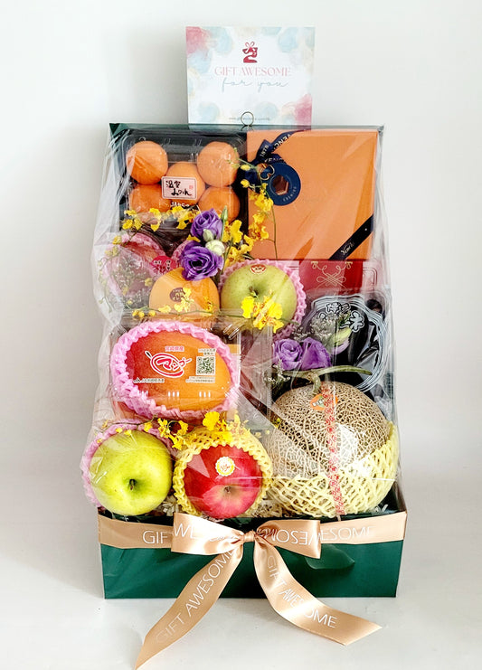 Grand Bloom Fruits & Gourmet Hamper
