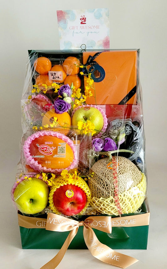 Grand Bloom Fruits & Gourmet Hamper