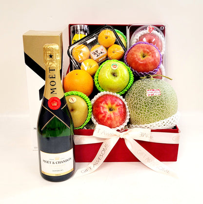 Grand Red Fruit Hamper with Wine
