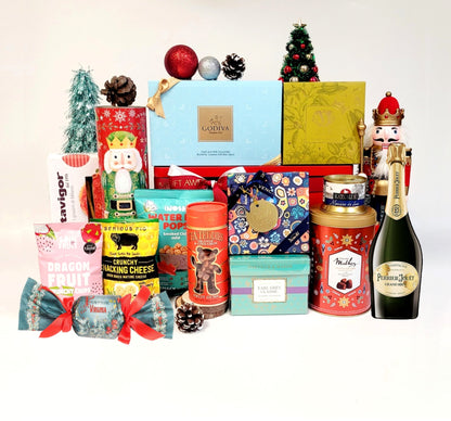 Grand Santa Christmas Gift Hamper with Wine