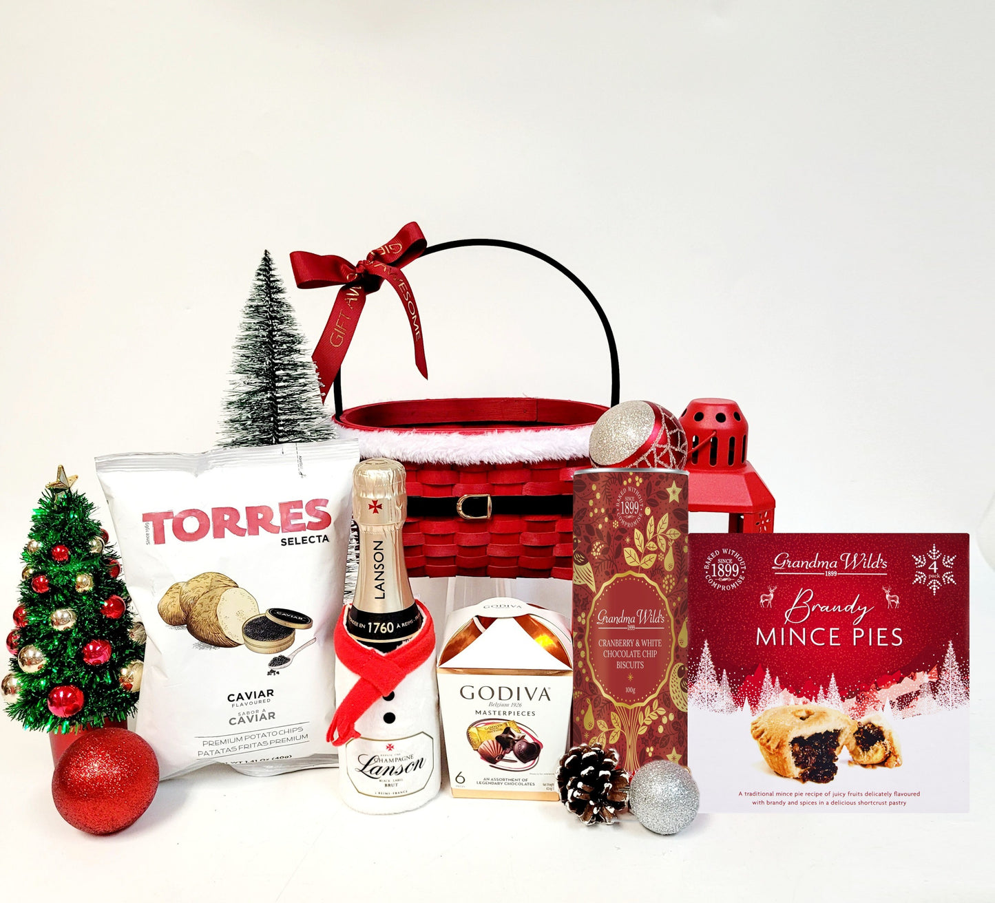Santa Belt Christmas Basket & Mini Lanson
