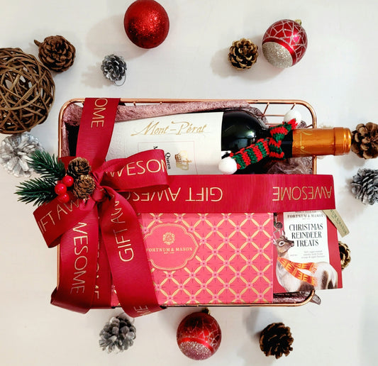 Leisure Time Christmas Gift Basket with Wine