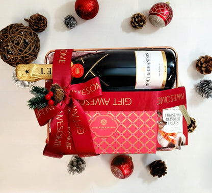 Leisure Time Christmas Gift Basket with Wine