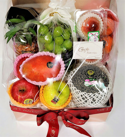 Deluxe Seasonal Fruit Hamper